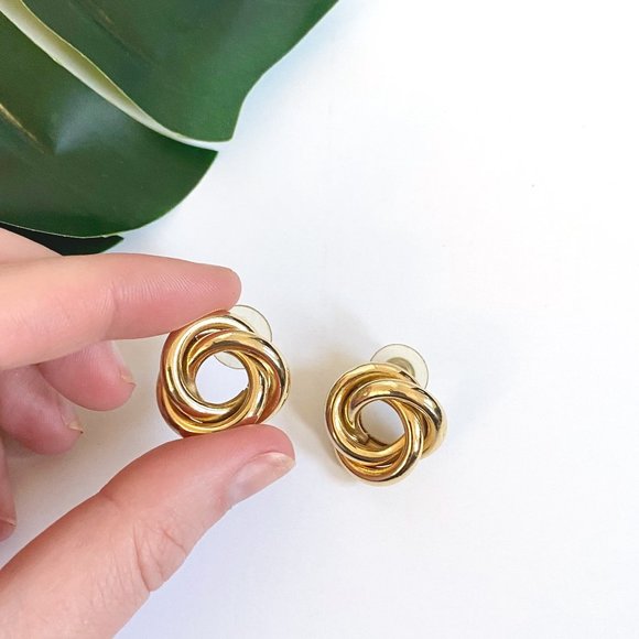 Vintage Jewelry - 80s Chunky Gold Earrings